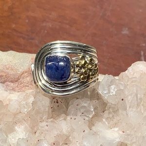 2 TONE FLOWER & SAPPHIRE 925 STERLING SILVER RING, SIZE 7